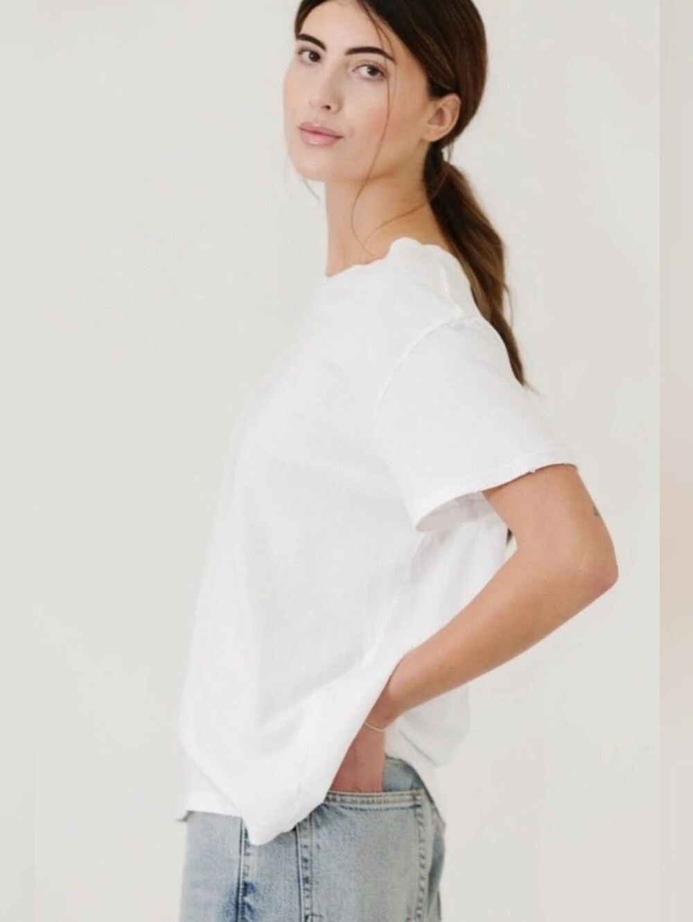 NWOT Nili Lotan Brady Cream Short Sleeve Crewneck Tee